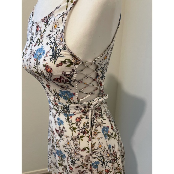 H&M Mini White Floral Dress - Picture 4 of 4